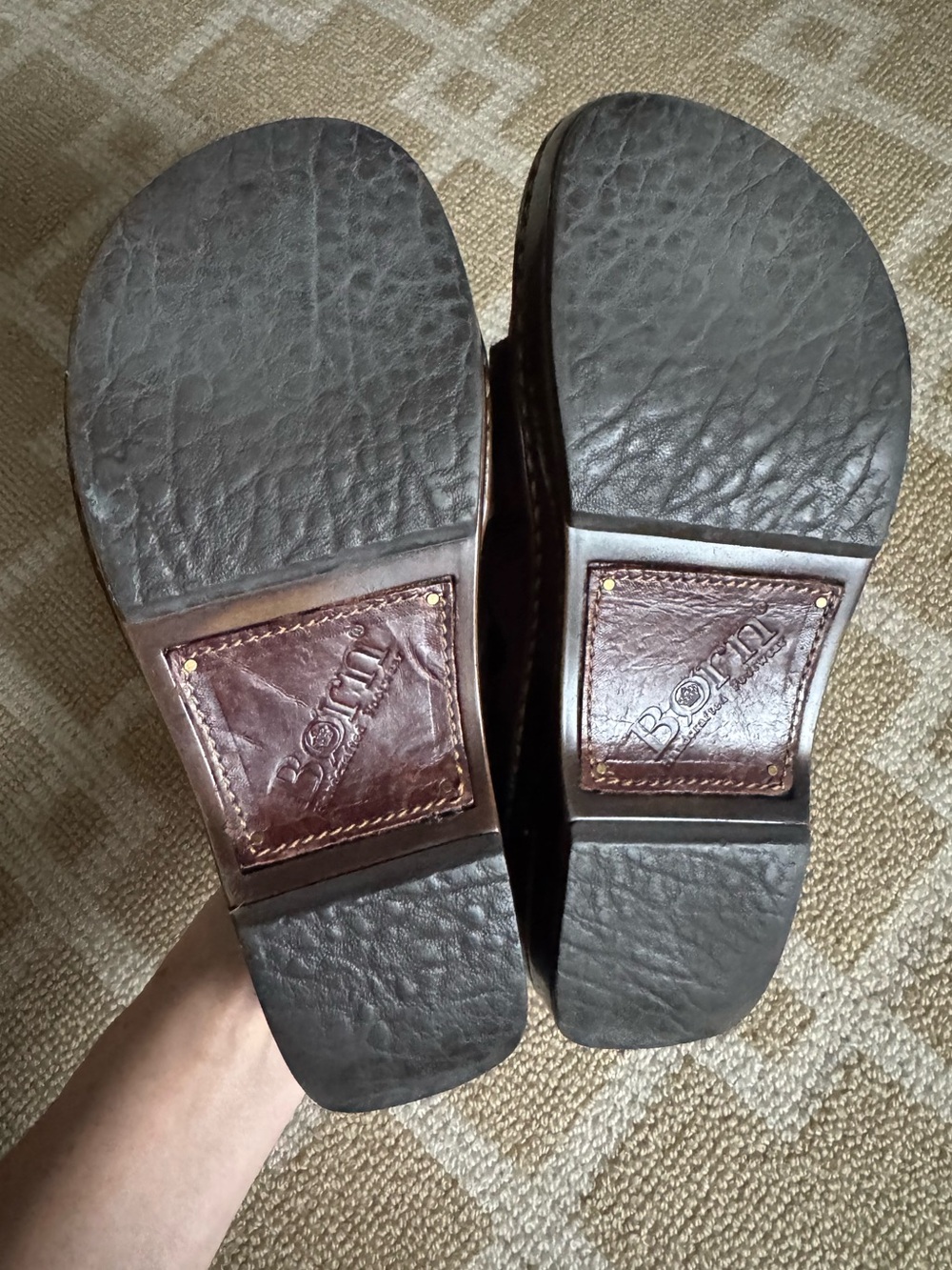 Born Tooled Leather Clog Mules Brown Comfort Shoes Slip On US 8 EU 39 - Picture 4 of 10